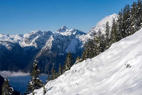 Snow-covered mountain landscape with mountain panorama on the Jenner, summit of Großer Hundstod,