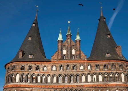 Holstentor, Holstentorplatz, Lübeck, Schleswig-Holstein, Germany, Europe