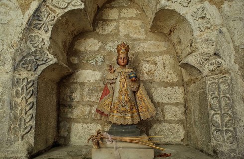 Copy of a statuette representing Jesus Christ as a child. It is called the Little Jesus of Prague.
