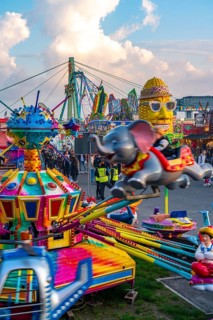 Rides, stalls, at the fair, funfair, spring fair, Easter fair, at the Deutzer Werft, on the Rhine