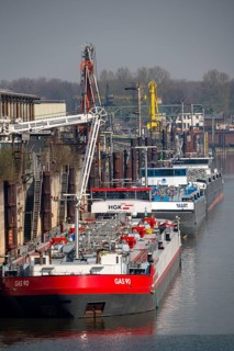 Duisport, Ruhrort harbour, oil island, TanQuid tank farm, for mineral oil products, chemical