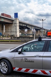 The Berlin Bridge, motorway A59, over the Duisburg port area, 1.8 km long, has a remaining useful