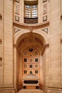Church of Santa Engracia converted into National Pantheon, Prince Henry the Navigator cenotaph,
