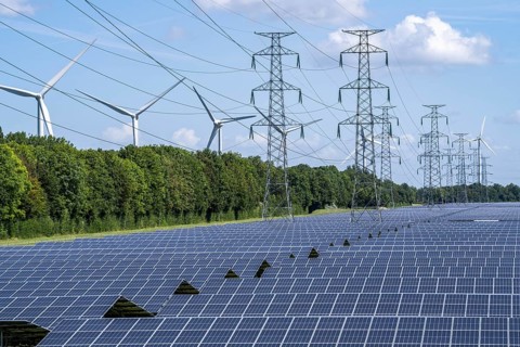 High-voltage power line route, the space underneath is used for a solar park over 5 km long, behind