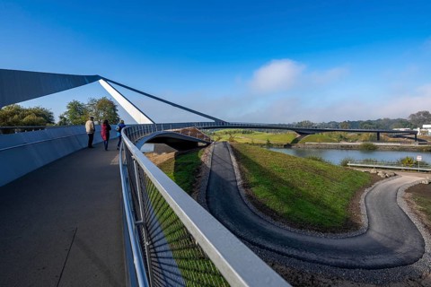 New bridge over the Rhine-Herne Canal and the Emscher, leap over the Emscher, bicycle and