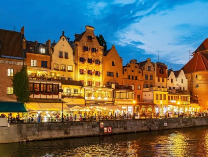 Motlawa River waterfront by night, Gdansk, Gdansk, Poland, Europe
