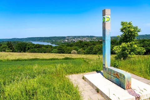 View from Essen-Dilldorf to the west, over Essen-Heisisngen and Lake Baldeney, one of the