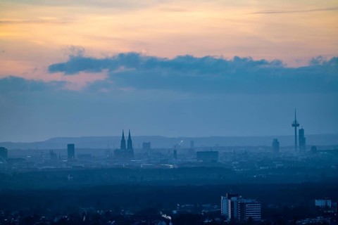 The skyline of Cologne, seen from the east, Cologne Bay, sunset, North Rhine-Westphalia, Germany,