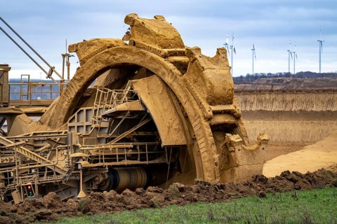 Opencast lignite mine Garzweiler 2, bucket wheel excavator 261 excavating the surface, at the rest