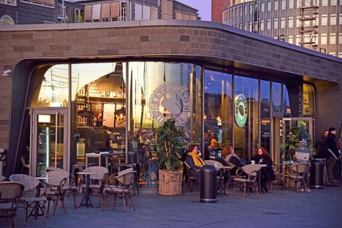 Europe, Germany, Hamburg, harbour, Baumwall, Espresso House, on the Baumwall promenade, flood