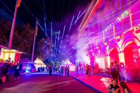 On 18 September 2024, the @Nachtschicht started again at 9 pm in Dresden City Hall. Dresdeners who