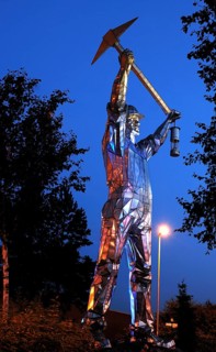 Statue The Brownhills Minor 12 m high, artist John McKenna, Chester Road, Brownhills,