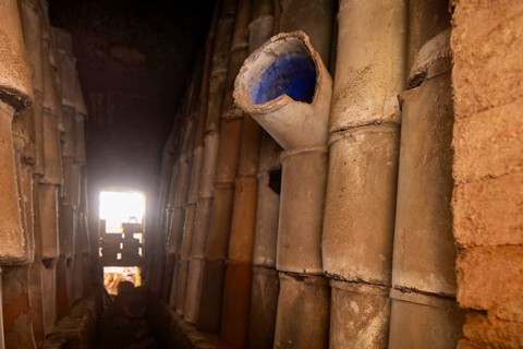 Schindler's blue colour factory is located directly on the Zwickauer Mulde river and belongs to the
