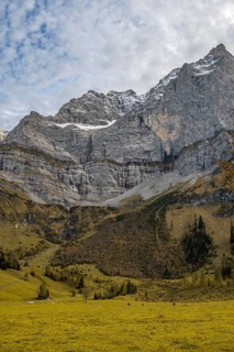 Mountain landscape in autumn, summit Eiskarlspitze, Eng, municipality Hinterriß, Karwendel