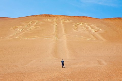 Geoglyph El Candelabro or candelabra of Paracas, Paracas, Reserva Nacional de Paracas, Ica region,