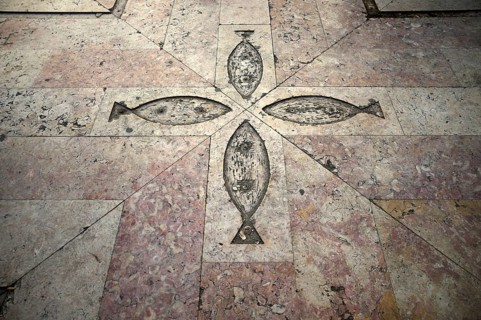 Fish crossing on Calçada, pavement mosaic, pattern, pedestrian zone, Lisbon, Portugal, Europe