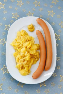 Swabian cuisine, potato salad with string sausages, Wienerle, Wiener sausages, thin boiled sausage,