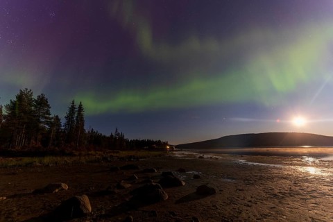 Northern lights, (Aurora borealis) at a lake near Kiruna, September 2024, Lapland, Sweden, Europe