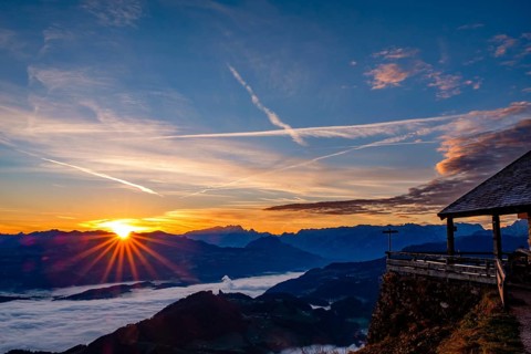 Sunrise at the Toni-Lenz-Hütte, behind Osterhorngruppe, Dachstein and Tennengebirge, in the valley