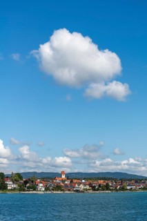 Immenstaad am Bodensee, townscape, catholic church St. Jodokus, blue sky, Baden-Württemberg,