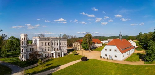 Krobnitz Castle in the district of Görlitz was the retirement home of the Prussian Minister of War