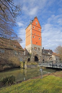 Wörnitz gate with Wörnitz stream, town gate, Dinkelsbühl, Middle Franconia, Franconia, Bavaria,