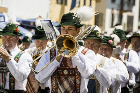 Traditional traditional costume parade, Garmisch-Partenkirchen, Werdenfelser Land, Upper Bavaria,