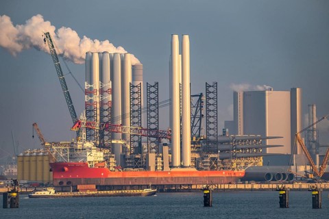 SIF Offshore Foundaitons, production of foundations for offshore wind turbines, the wind turbines