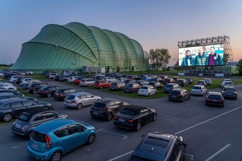 Drive-in cinema at Essen/Mülheim Airport Motor Movies, temporary film screening, at the WDL airship