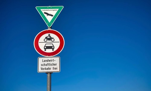Traffic sign, landscape protection area, prohibition for motorbikes, also with sidecar, mopeds,