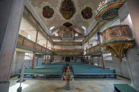 Interior with organ loft, organ built in 1783 by Elias Hößler, Protestant town church of St. Maria,