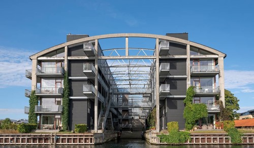 Modern loft flats, Tegnestuen Vandkunsten architects, former torpedo boat halls, Kanonbådsvej,