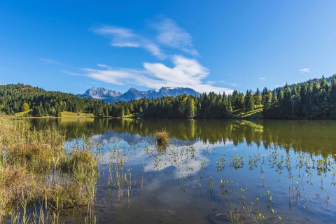 Geroldsee, behind it the Karwendel mountains, Werdenfelser Land, Upper Bavaria, Bavaria, Germany,