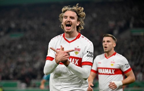 Goal celebration Nick Woltemade VfB Stuttgart (11) Ermedin Demirovic VfB Stuttgart (09) MHPArena,