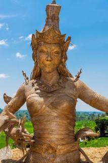 Statue of Dewi Sri, goddess of rice, rice goddess, Jatiluwih rice terraces, Bali Indonesia