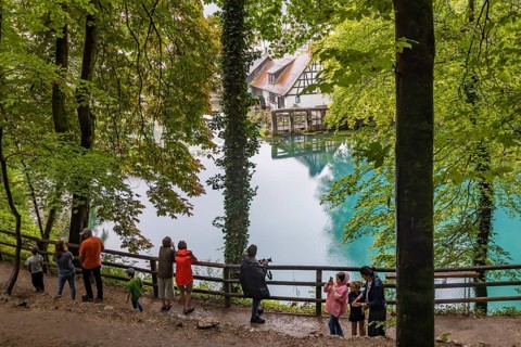 Last photos of the Blautopf in Blaubeuren in front of the popular excursion destination is closed