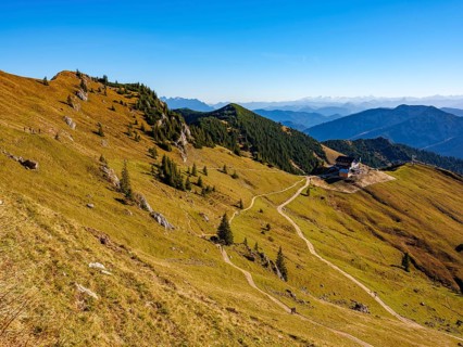 Hiking trails in the Rotwand area, in the centre the Rotwandhütte, behind Hohe Tauern, Mangfall