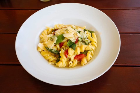 Pasta dish with basil and parmesan, Restaurant Königliche Post, restaurant, food photography, old