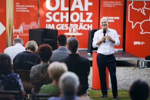 Federal Chancellor Olaf Scholz, (SPD), pictured during a citizens' dialogue in Seelow. 29.08.2024