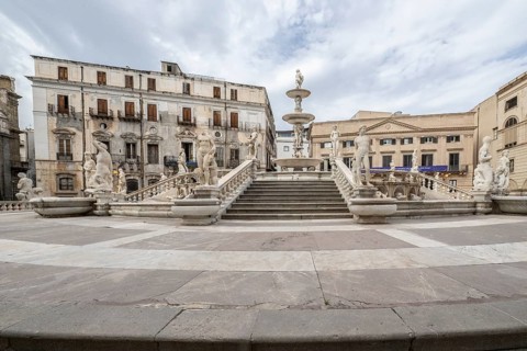 Palermo Old Town, Fontana Pretoria, Sicily, Italy, Europe