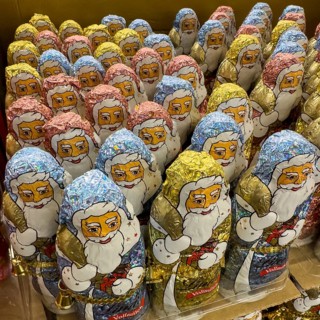 Display in shelf of wholesale of chocolate Father Christmases chocolate Father Christmases Father