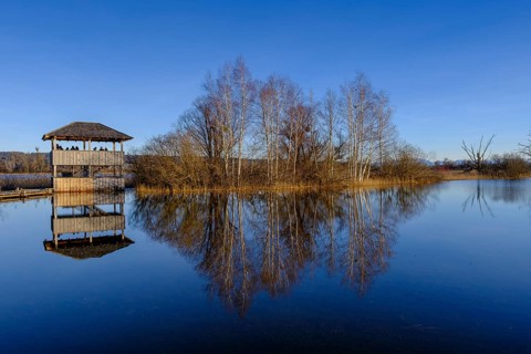 Birdwatching tower, observation tower, high water in Dießen am Lake Ammer, Diessen, Fünfseenland,