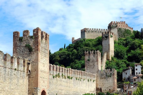 Medieval city walls and the Castle of Soave, Soave, Veneto
