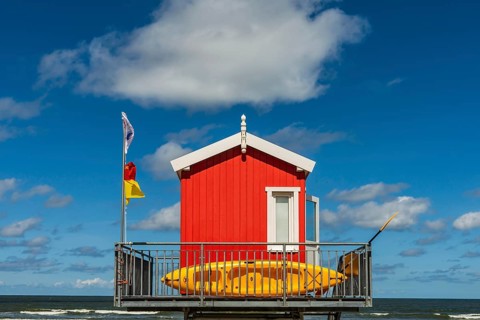 Hut for lifeguards, red, observation tower, rescue tower, beach, neutral, North Sea island,