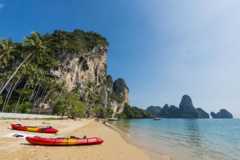 Kayak boats at Torsay beach, bay, sea, ocean, Andaman Sea, tropics, tropical, chalk cliffs,