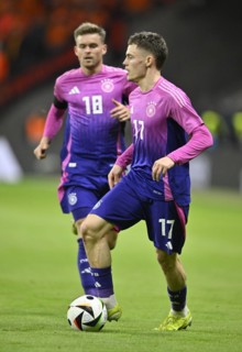 Florian Wirtz GER action on the ball, Maximilian Mittelstädt GER, international match Germany GER