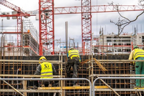Major construction site in Düsseldorf, on the B8, Danziger Straße, construction of a residential