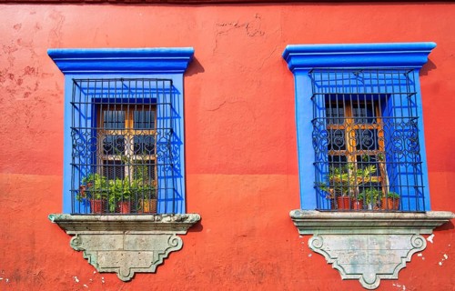 Oaxaca, Scenic old city streets and colorful colonial buildings in historic city center