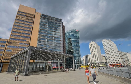 Railway station, commercial buildings, Potsdamer Platz, Tiergarten, Mitte, Berlin, Germany, Europe