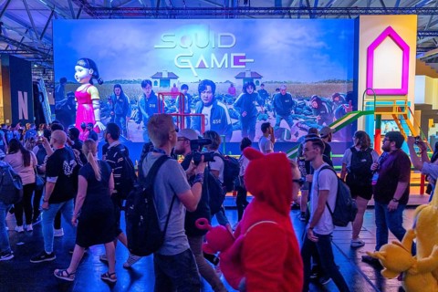 Gamescom, the world's largest trade fair for video and computer games, queue in front of the stands